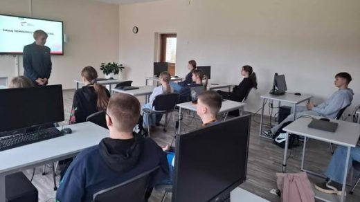 Kairiu mokykloje susitikimas su Siauliu TMC