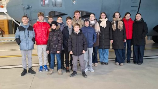 Ginkunu progimnazijos „Fotono studijos isvyka i Siauliu aviacijos baze